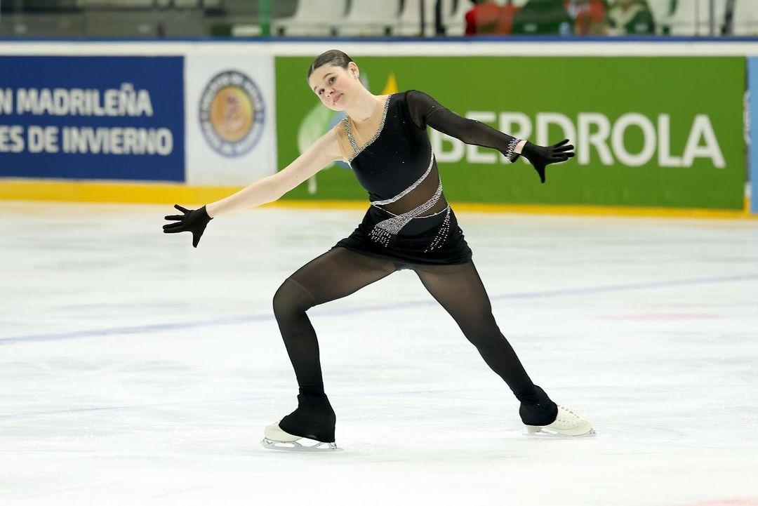 Lucía Sánchez Pardos participa al Campionat d'Espanya en patinatge sobre gel