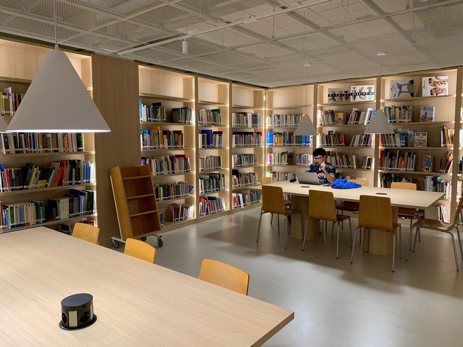 Interior de la biblioteca Nexus