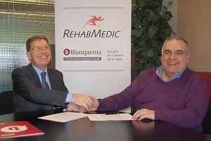Firma convenio Blanquerna i Rehabmedic