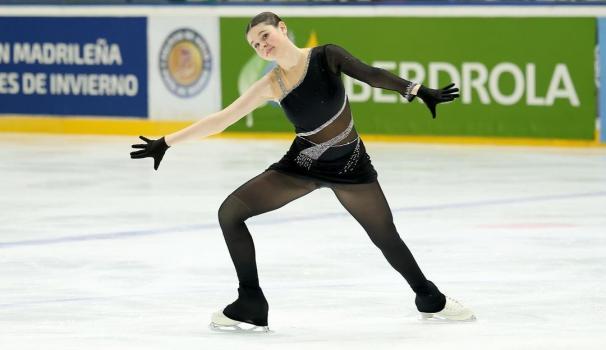 Lucía Sánchez Pardos participa al Campionat d'Espanya en patinatge sobre gel