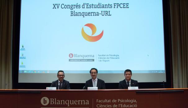 Dr. Carles Cendrós, Dr. Josep Gallifa y Sr. Robert Monzonis en la mesa inaugural del XV Congreso de Estudiantes de la Facultad