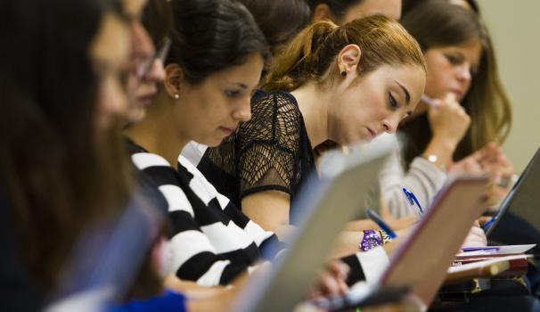 Com es formen els futurs mestres de religió a Blanquerna-URL