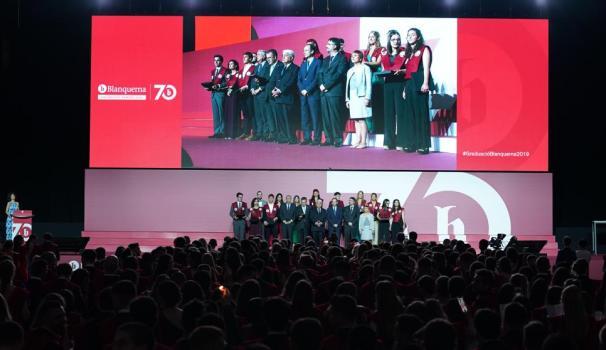 Blanquerna-URL clou la celebració del 70è aniversari amb un acte de graduació amb més de 6.000 persones al palau Sant Jordi