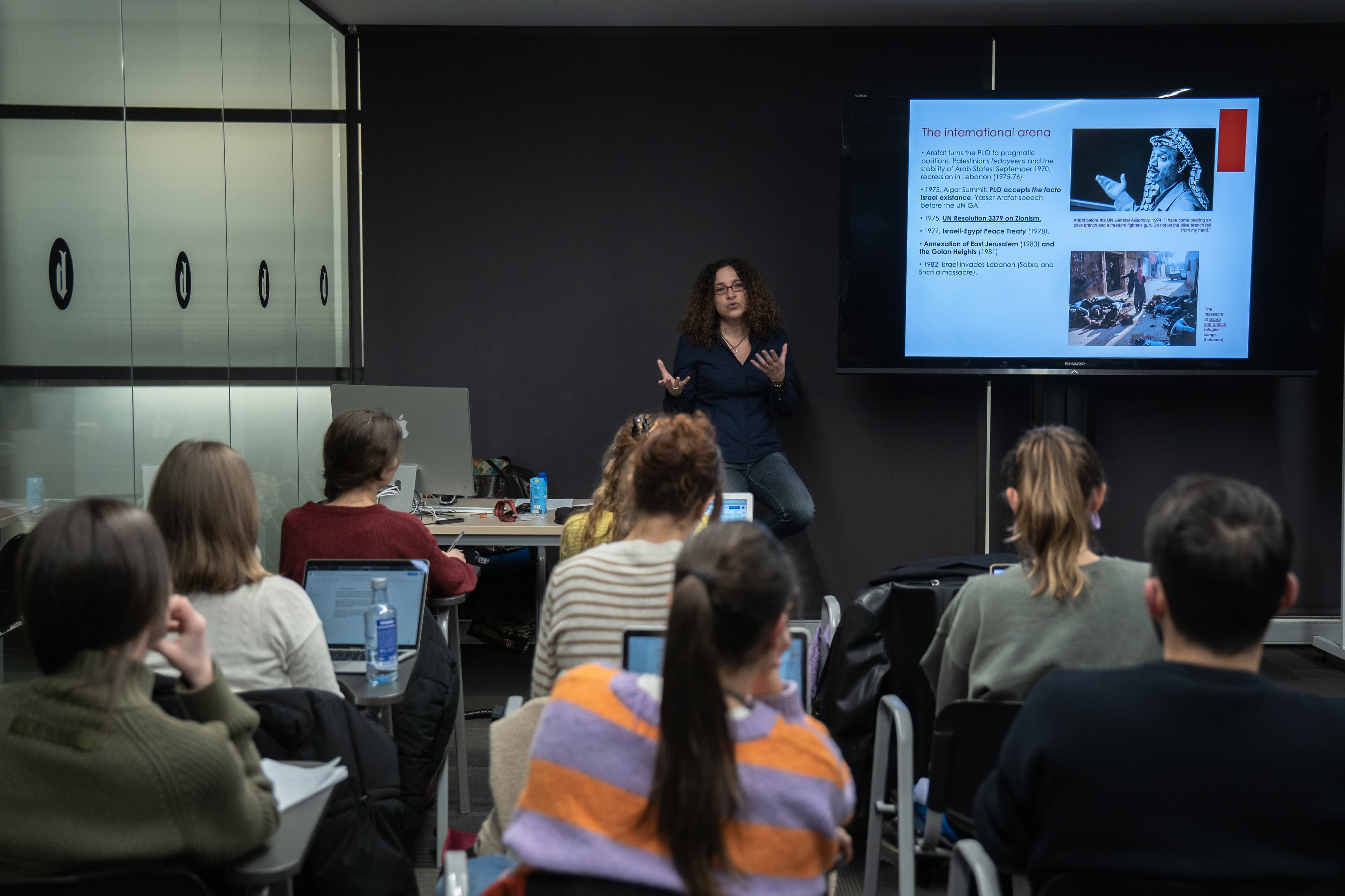 Estudiants dels màsters de la Faculta de Comunicació i Relacions Internacionals