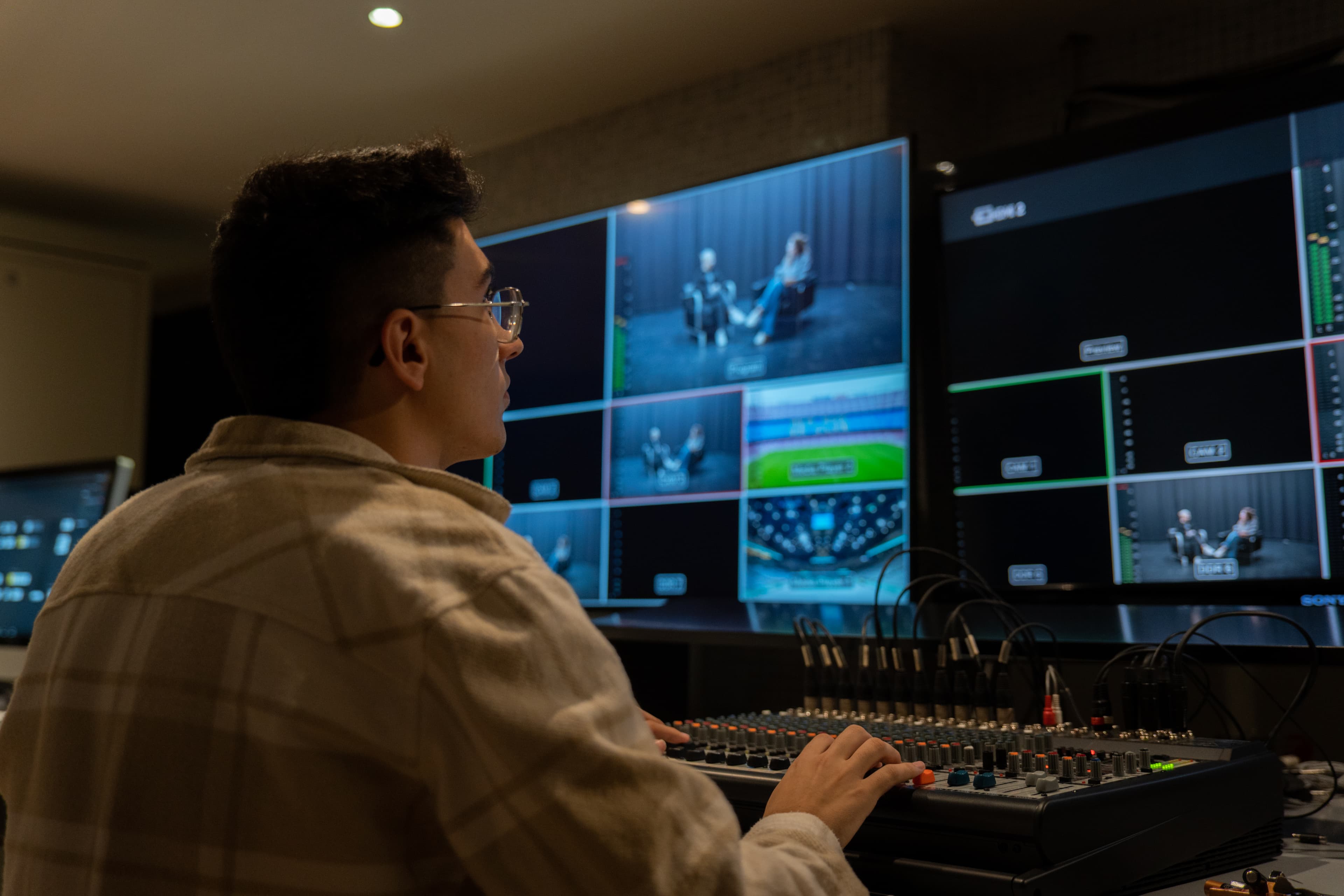 alumne al estudi de realització