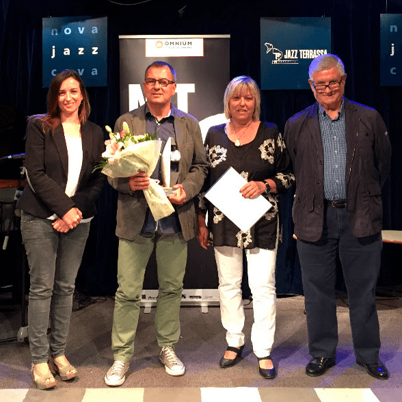 Professor Rafael Vallbona wins the oldest prize in the Catalan noir novel
